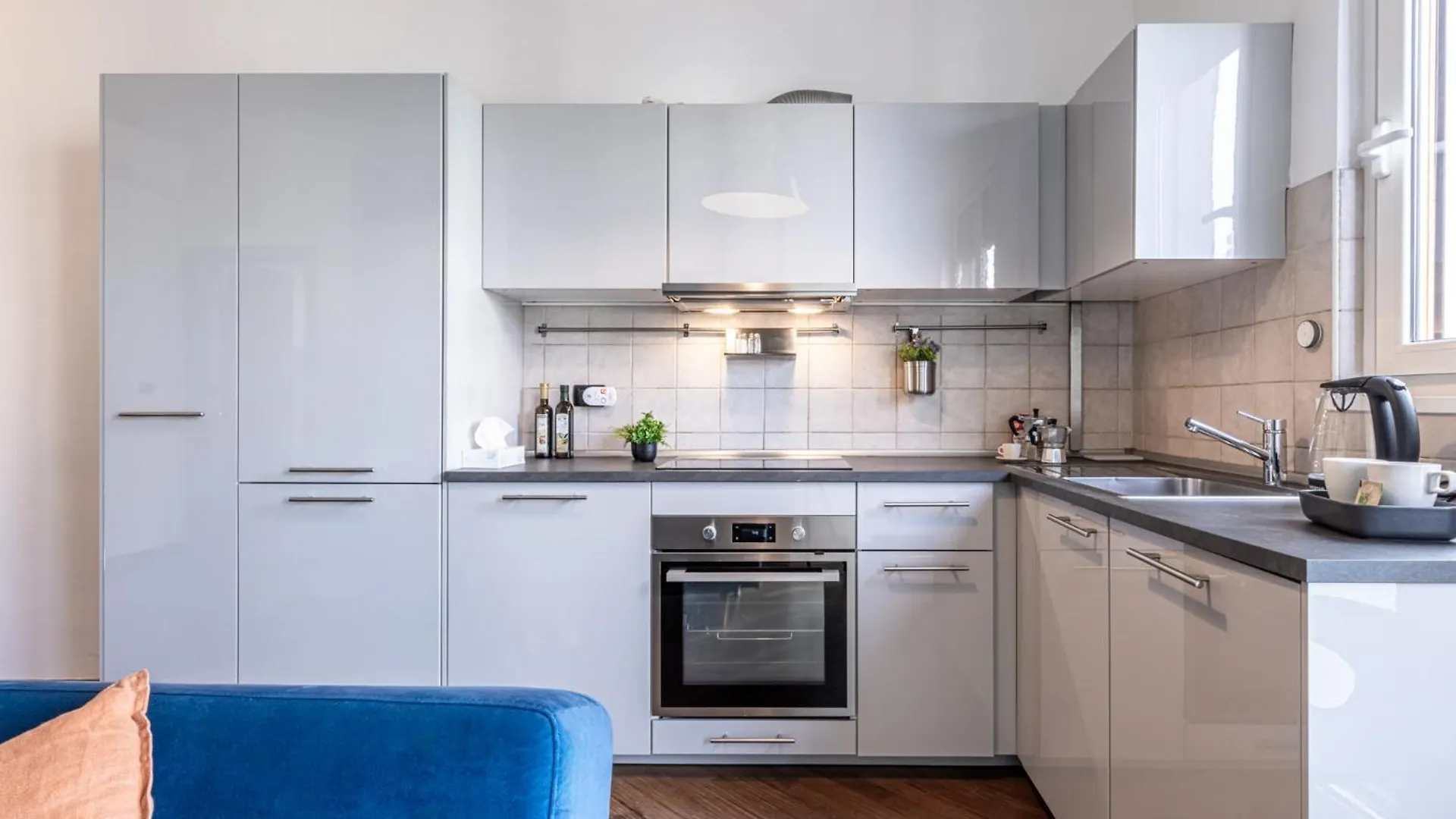 Apartment Porta Nuova Elegance & Comfort Near Corso Como Milan Italy